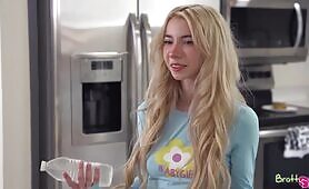 Bratty Sis - Helping To Solve Stepsisters Problem - S25:E4